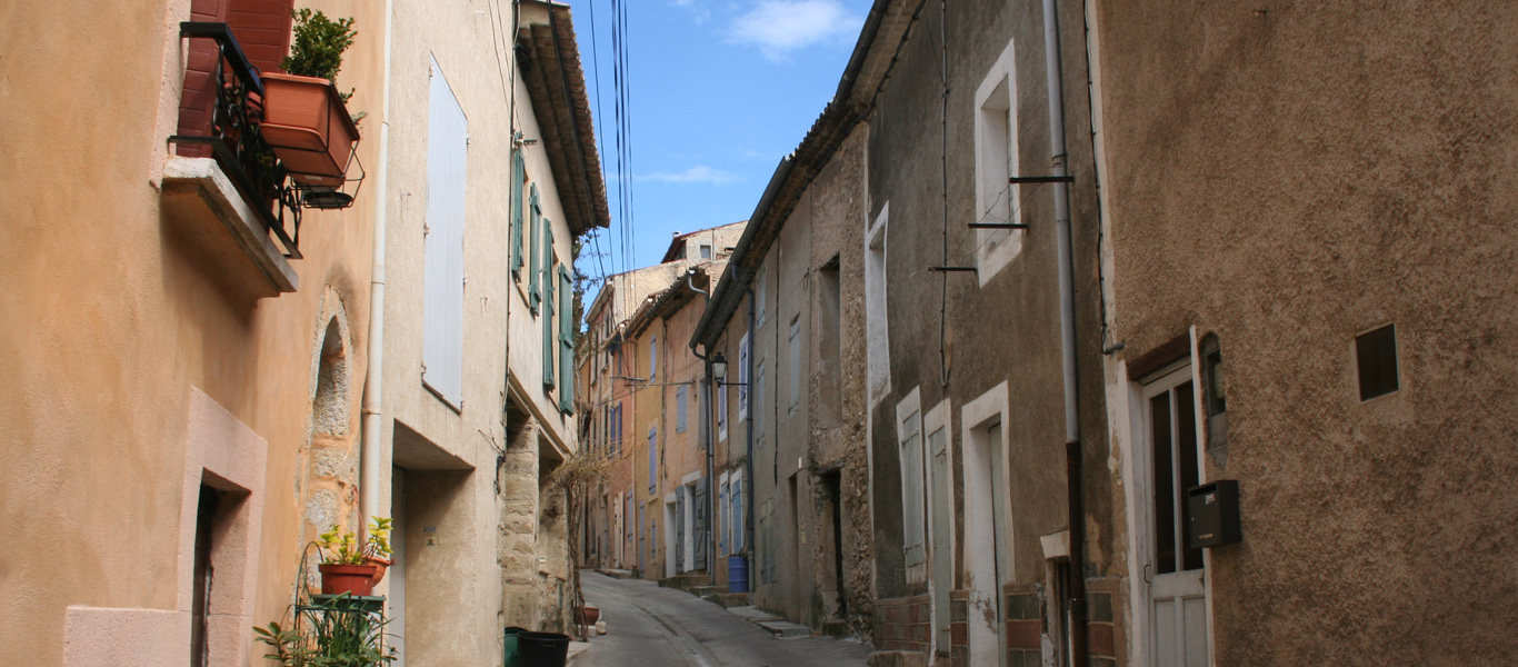 Rue de la mer, Cucuron