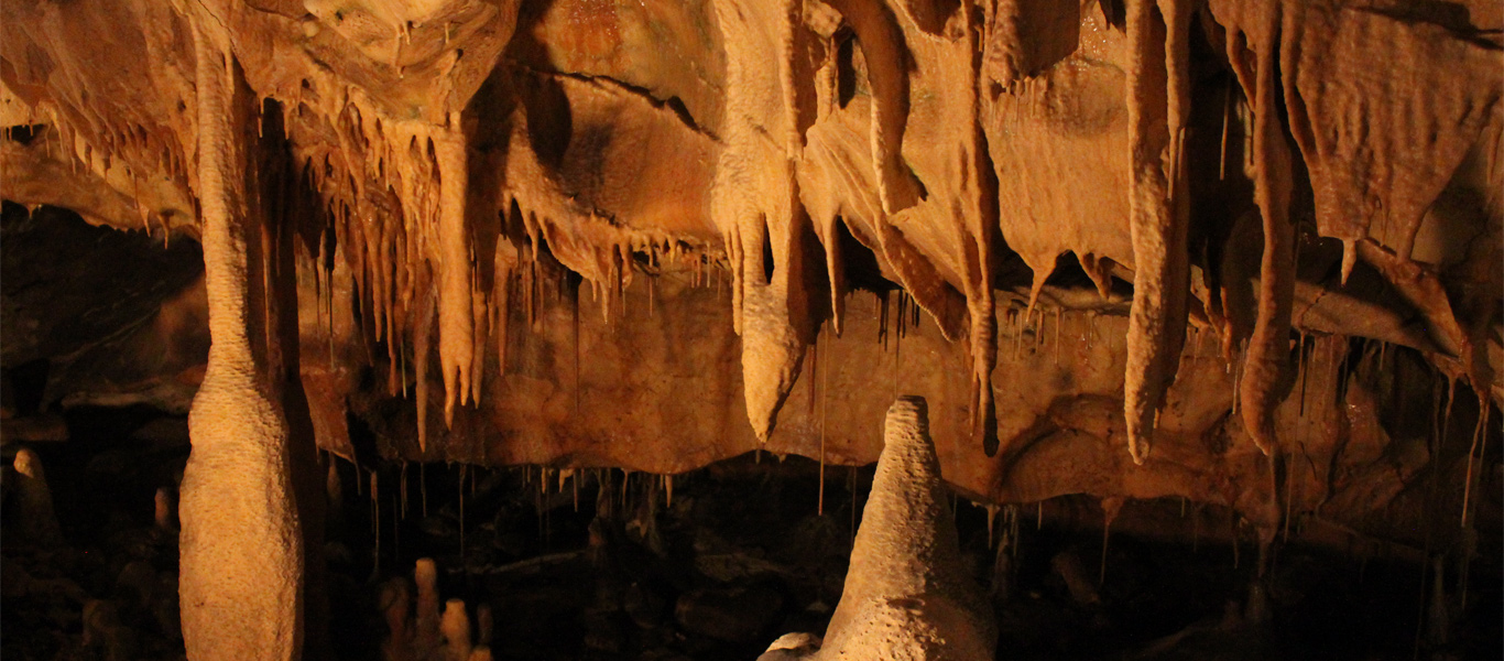 Les Grottes de Thouzon in der Provence