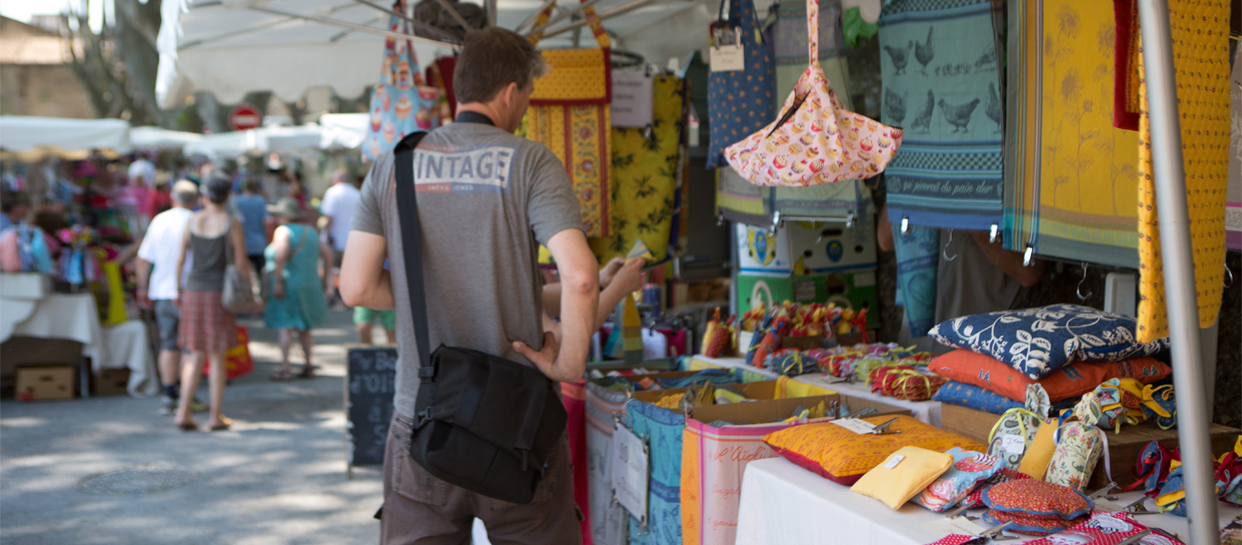 Markt am Löschteich in Cucuron