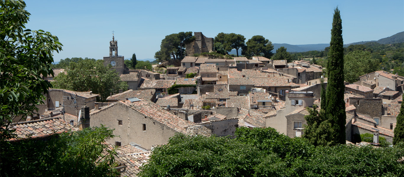 Stadt Cucuron von oben